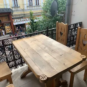Goralska Pasja Krupowki 37 Zakopane